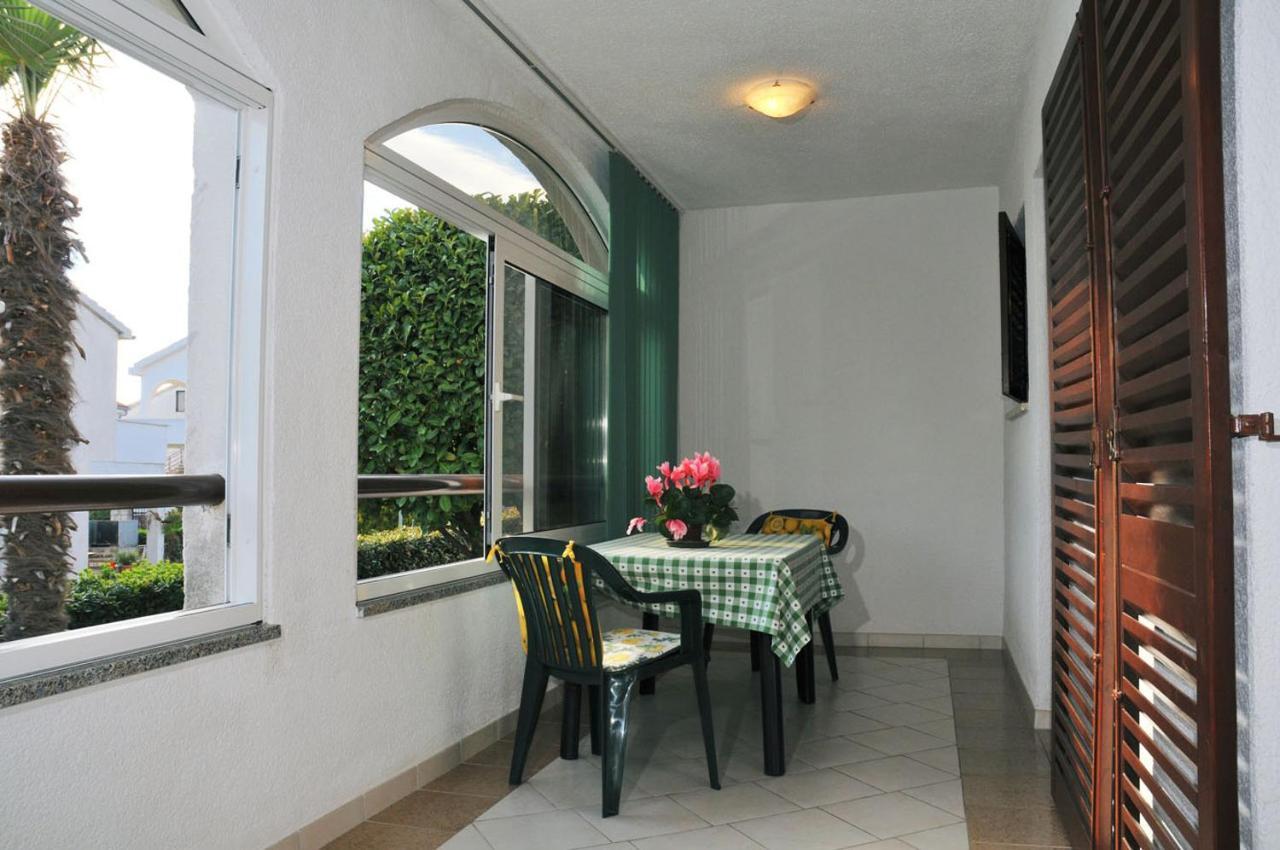 קרק Apartments Spanjic מראה חיצוני תמונה
